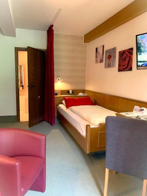 Landhotel Untere Kapfenhardter Muehle Unterreichenbach Экстерьер фото